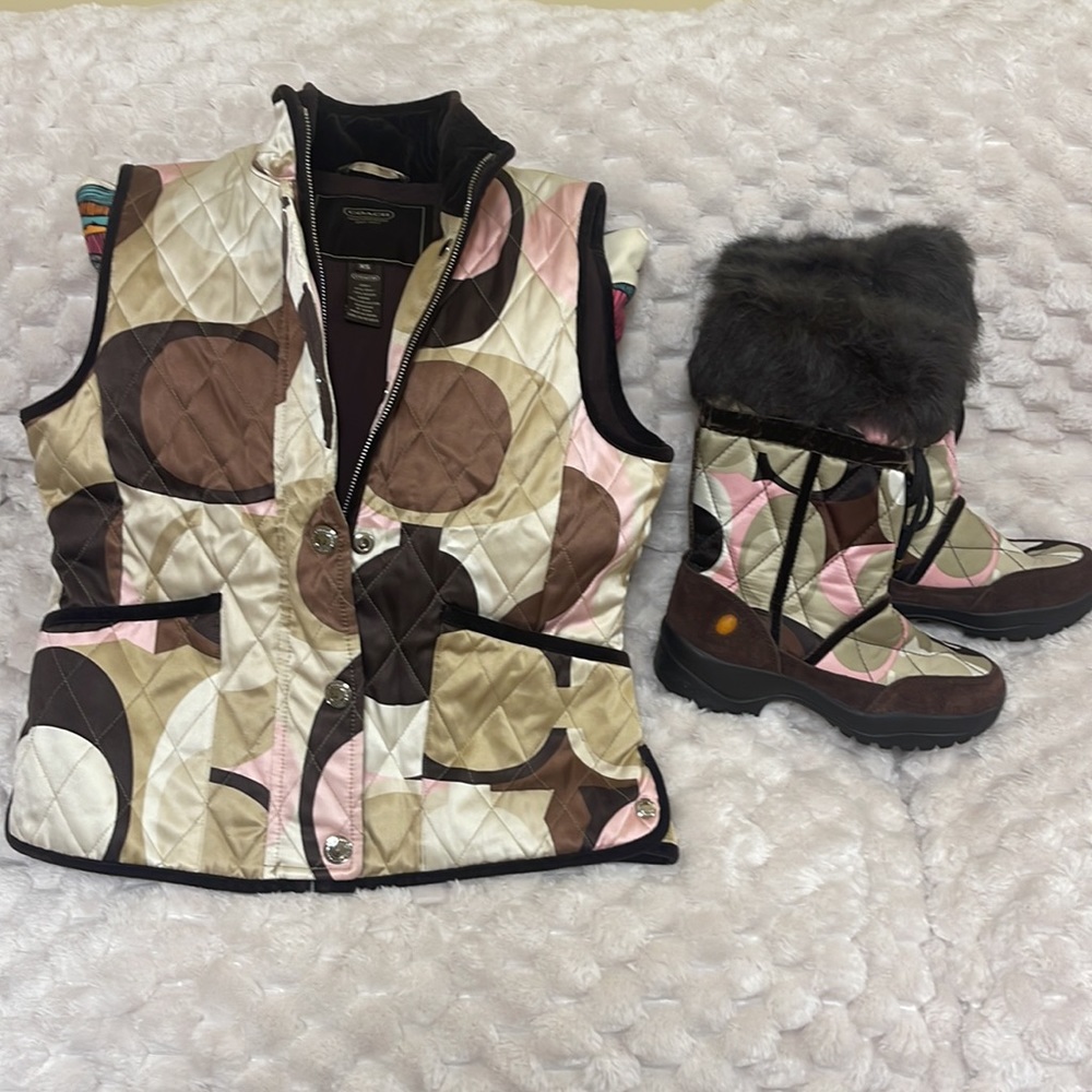 ❗️SOLD❗️COACH vintage vest and boots set EUC